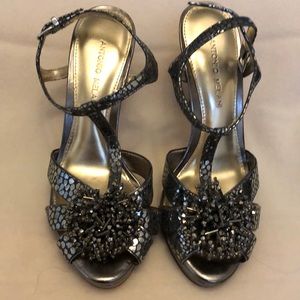 Beautiful evening/prom/homecoming heels